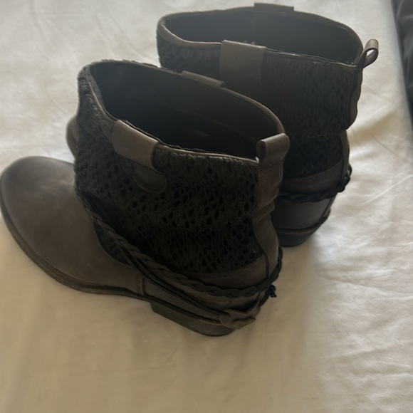 Booties - Picture 3 of 5